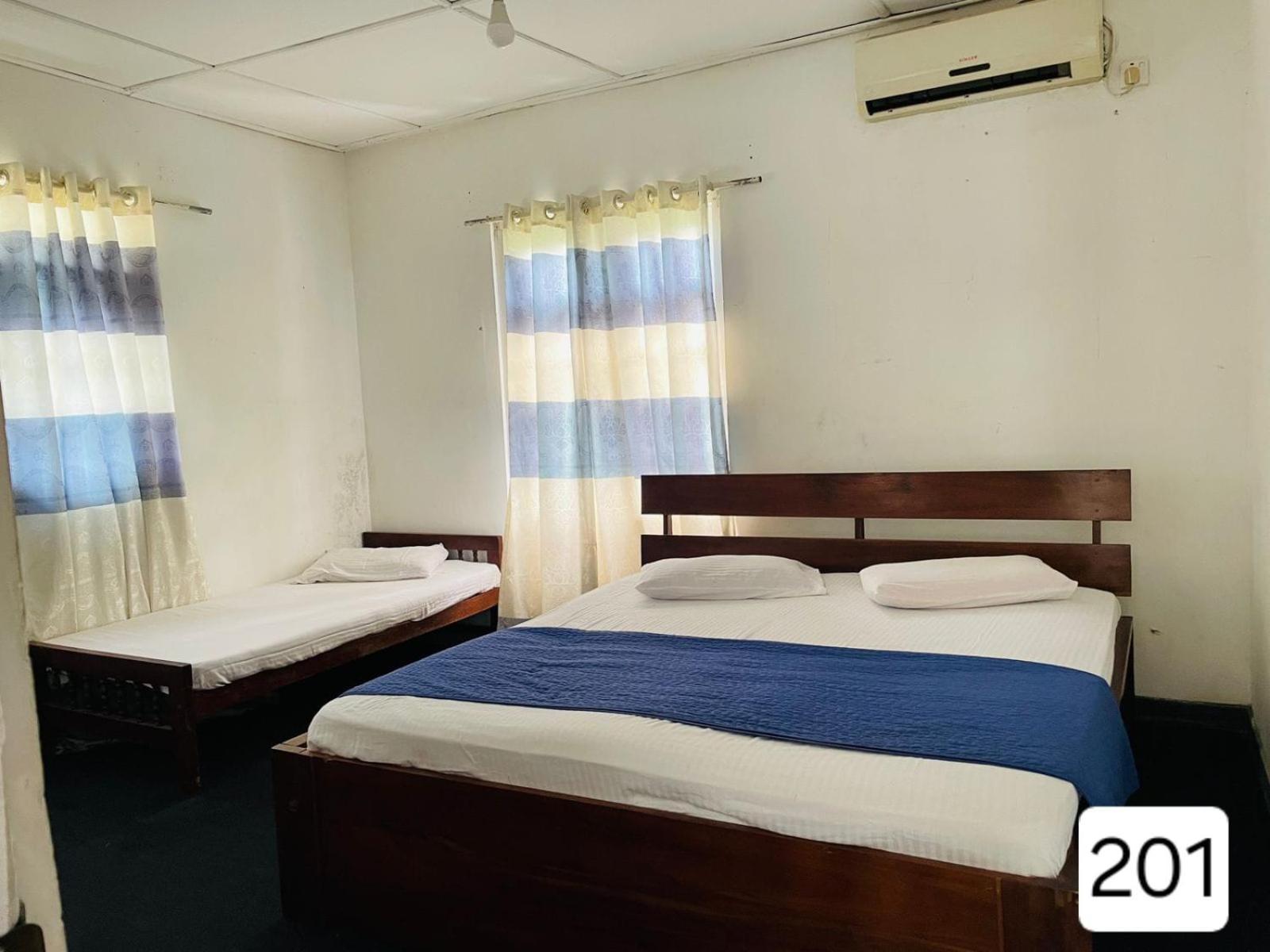 Sky Beam Hotel 康提 客房 照片